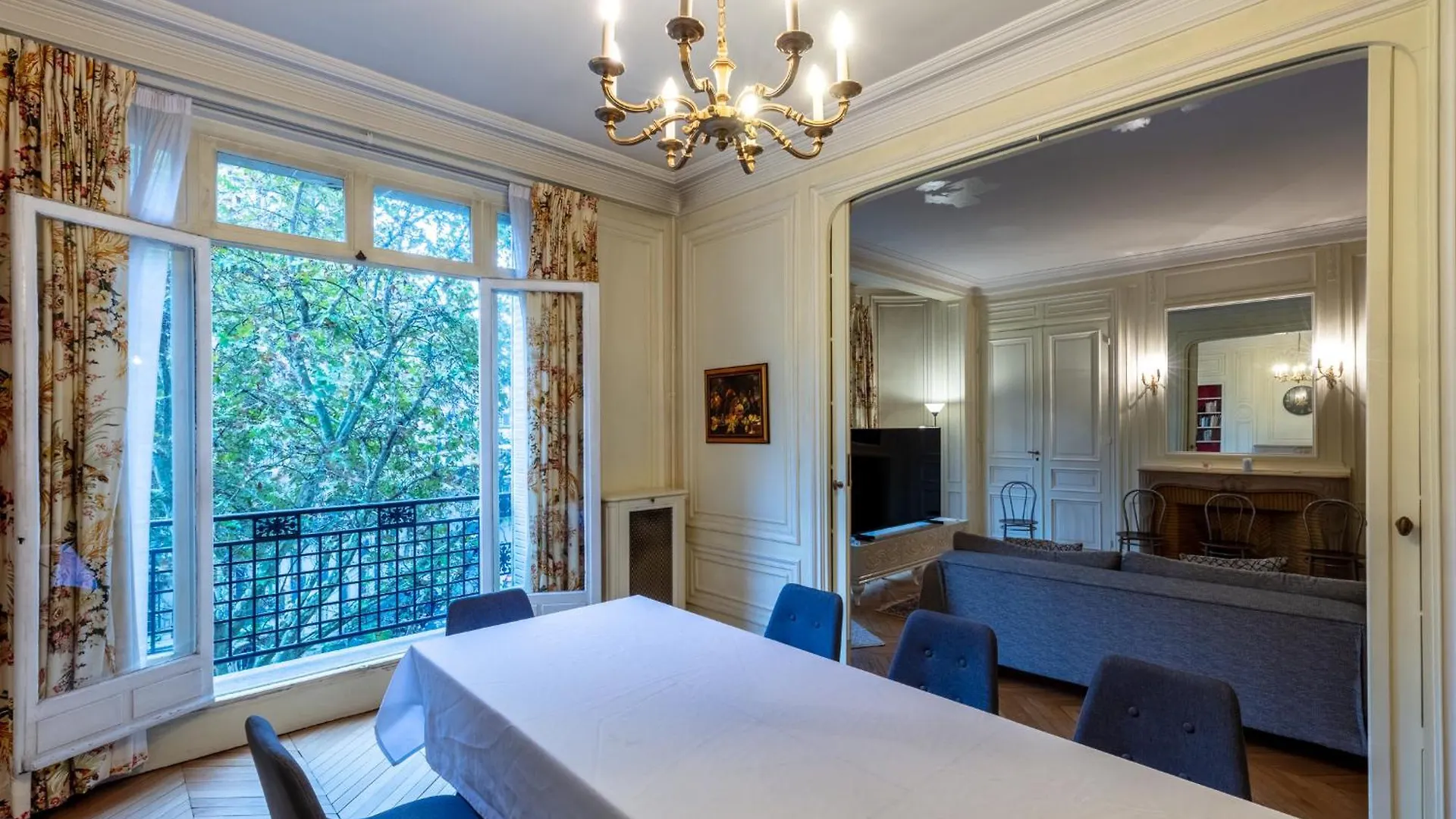 Daire Avenue Niel - Appart Spacieux Paris