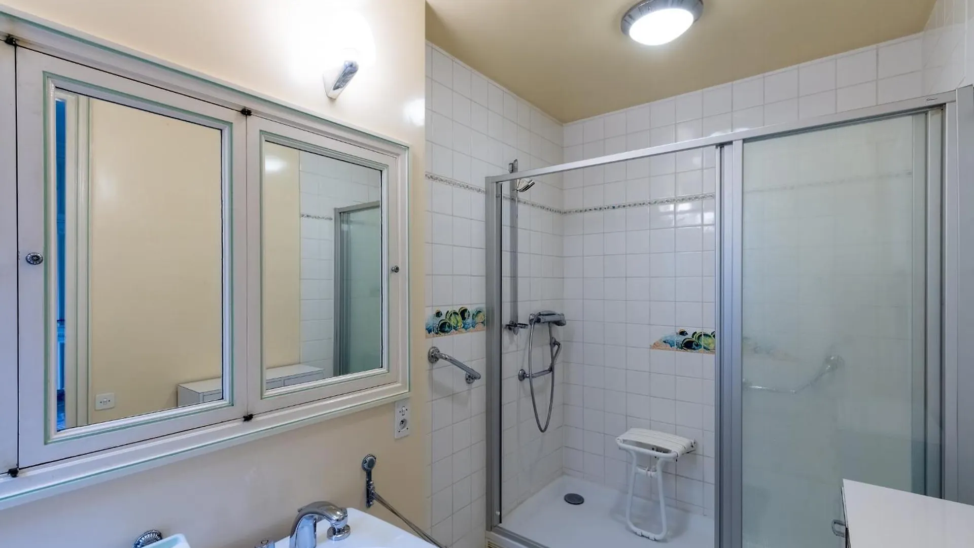 Daire Avenue Niel - Appart Spacieux Paris Fransa